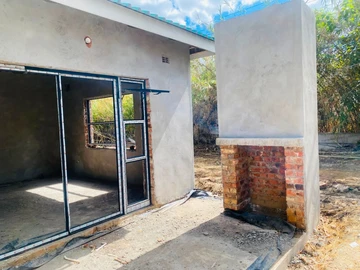 3 Bedroom Flat & Apartment